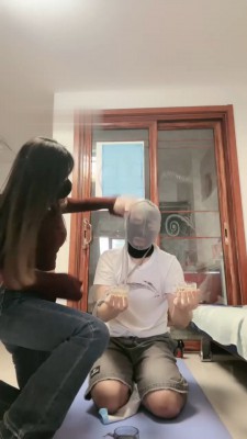 【不期而遇】丝袜艺术窒息/保鲜膜/内裤丝袜套头/圣水_HD绳艺资源