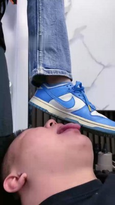 图片[4]_【麋鹿银儿】双S-骑马骑脖/舔脏鞋底/全体重踩_HD绳艺资源