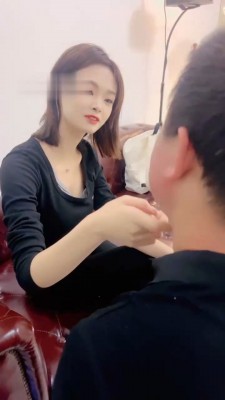 【冷鸢大大】重度耳光/小白鞋踩踏/转胯揪耳朵/坐脸窒息_HD绳艺资源