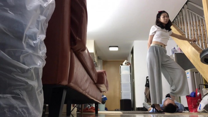 图片[12]_仰视小鱼女神高跟踩贱狗脖子_HD绳艺资源