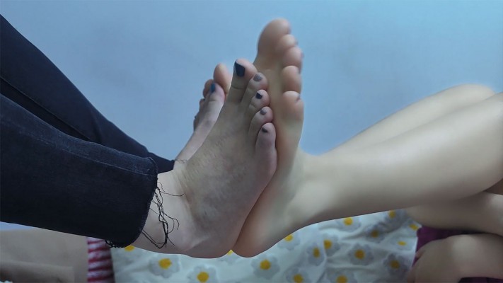 图片[2]_【红颜榜】盛世美颜安诺燕安女女搏斗/安诺露脸脚耳光虐奴（二合一）_HD绳艺资源