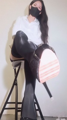 图片[5]_【红颜榜】小狐狸丝袜踩脸pov语言羞辱_HD绳艺资源