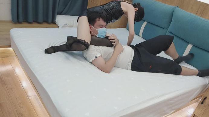 图片[9]_【婉儿原创】勒索者被黑丝美腿残暴绞刑至晕厥抽搐昏迷_HD绳艺资源