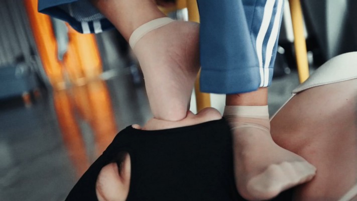 【芊芊】校服臭肉丝深喉虐裆_HD绳艺资源