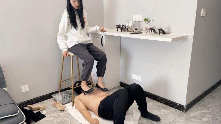 图片[5]_全体重高跟鞋踩踏贱狗_HD绳艺资源