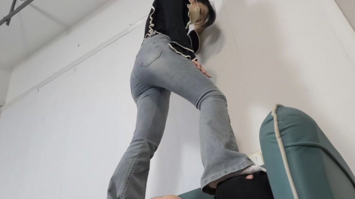 图片[12]_【女神学院·稚主KK】棉袜踩踏踢裆_HD绳艺资源