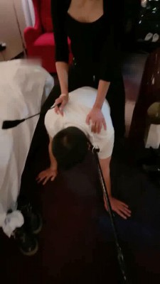 图片[2]_【玥樾】双S开发闺蜜调-遛狗骑马/跳踩深喉/舔靴_HD绳艺资源