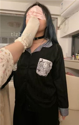 【橘子没熟】羞涩母畜闻舔白袜jio_HD绳艺资源