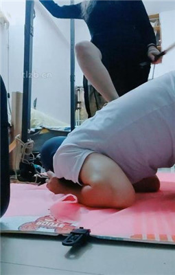 图片[6]_【紫钰大人】藤条训练/骑马爬行/踩乳吊绑_HD绳艺资源