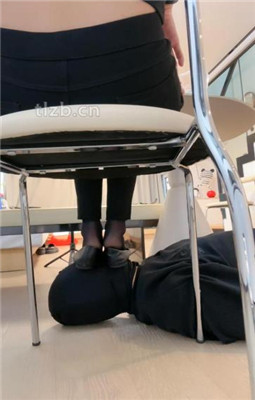 【青岛妲己】开发引导厕M-踩踏坐头/浓痰吐脸/胶带封嘴_HD绳艺资源