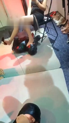 图片[5]_【慧慧】臭脚丫闻舔/坐脸窒息/踩踏_HD绳艺资源