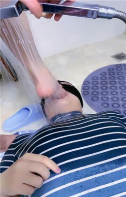 图片[13]_【蜜糖情侣】家奴裸足恋足舔_HD绳艺资源