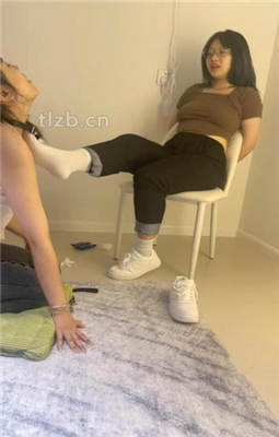 图片[5]_【橘子没熟】开发母畜-反差羞耻-白袜深喉初体验_HD绳艺资源