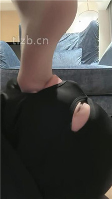 图片[16]_【可爱鬼】白袜肉丝原味猛踩狗脸/面包鞋垫/语言羞辱_HD绳艺资源