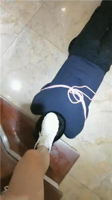 【希儿】双S-桌底视角-踩脚垫【三视角版】_HD绳艺资源