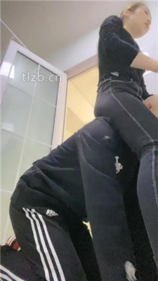 【魅儿】伺候起床-故意刁难贱狗_HD绳艺资源