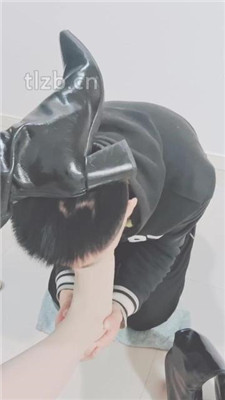 图片[9]_【美容院S】当脚垫/舔脏鞋/臭脚踩脸_HD绳艺资源