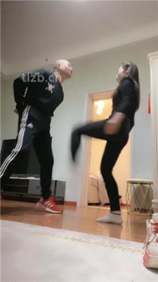 图片[3]_【魅儿】运动鞋白袜重度连环提档_HD绳艺资源