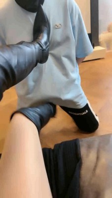 图片[9]_【美美子】双S踢裆场-高跟踩踏碾/手脚鞋底耳光_HD绳艺资源