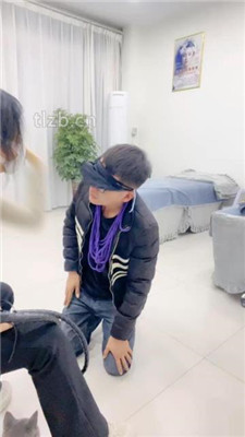 图片[4]_【小九】偷闻原味被暴揍_HD绳艺资源