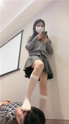 【樱木花椒】皮鞋白丝全体重踩狗【下】_HD绳艺资源