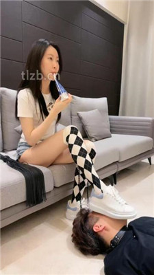 图片[11]_【青岛妲己】提档耳光/全体重踩踏/嘴喂酸奶/嘴塞袜子/骑脖_HD绳艺资源