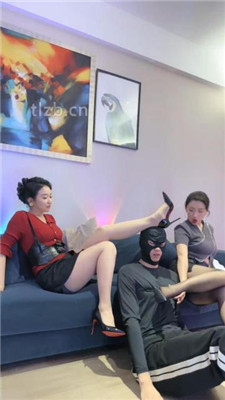 【潘妮绳艺导师】双S-丝袜美腿诱惑踩地毯狗【双视角版】_HD绳艺资源