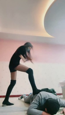 【爱神】双S-失恋出气暴打沙包狗【双视角版】_HD绳艺资源