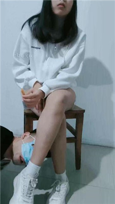 图片[2]_【可可黎黎子】小白鞋棉袜裸足恋足舔【完整版】_HD绳艺资源