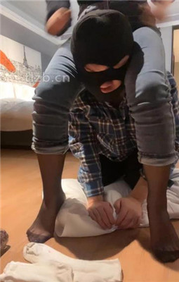 图片[12]_【绝美兔绳艺导师】喝洗脚水/跪舔脏鞋白袜_HD绳艺资源