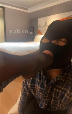 图片[20]_【绝美兔绳艺导师】喝洗脚水/跪舔脏鞋白袜_HD绳艺资源