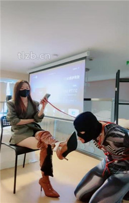 图片[9]_【陈莹斯】圈养犬化-绳艺技巧/揪耳朵/吃口水/体罚嘴叼衣架_HD绳艺资源