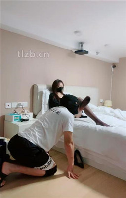 【陈莹斯】圈养犬化-嘴撕丝袜/裸足保养/喝漱口水_HD绳艺资源