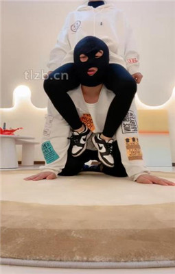 图片[5]_【海绵大大】臀部坐头/运动鞋白棉袜踩踏/转胯/灌圣水_HD绳艺资源