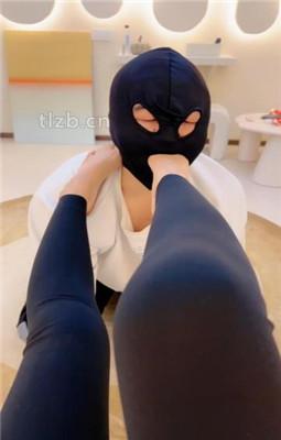 图片[20]_【海绵大大】臀部坐头/运动鞋白棉袜踩踏/转胯/灌圣水_HD绳艺资源