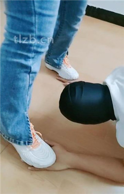 图片[2]_【广东迪迪】素人绳艺导师-跑鞋踩踏/耳光/骑马_HD绳艺资源