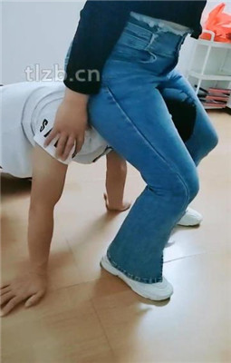 图片[4]_【广东迪迪】素人绳艺导师-跑鞋踩踏/耳光/骑马_HD绳艺资源