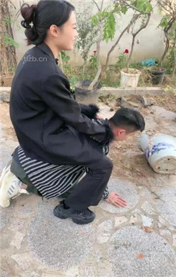 图片[6]_【佳琳】户外犬化-吃野草-遛狗转胯-舔泥巴脏鞋底_HD绳艺资源