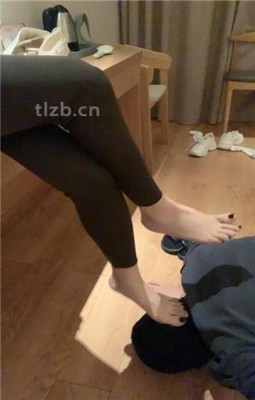 图片[9]_【小麦】灌圣水/掐乳舔裸足/人肉座椅_HD绳艺资源