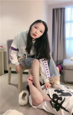 图片[10]_【芳菲】高跟肉丝踩脚垫/毛拖鞋抽耳光_HD绳艺资源