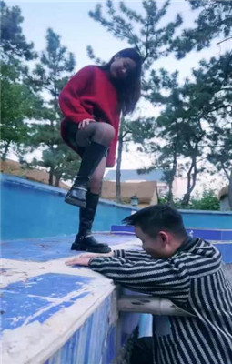 图片[14]_【宸宸】狗奴才清理庄园池塘_HD绳艺资源