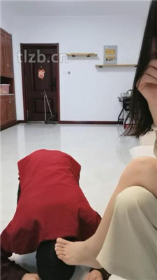图片[9]_【凌儿女神】贱奴下跪做家务/高跟踩_HD绳艺资源