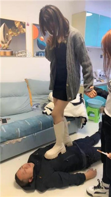 图片[13]_【精神小妹】双S-素人学生主-脏鞋脏袜臭脚辱_HD绳艺资源