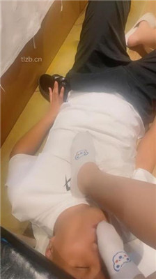 图片[12]_【陈甜女帝】长靴原味船袜jio踩地毯狗_HD绳艺资源