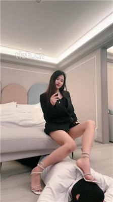 【琪琪大人】臣服脚下-高跟凉鞋踩脚垫_HD绳艺资源