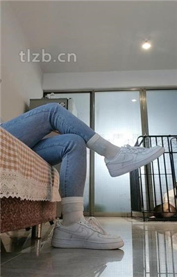 图片[2]_【悦主大大】圈养奴化-转胯骑马-囚禁狗笼-舔白袜裸足_HD绳艺资源