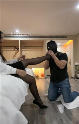 图片[2]_【叶娘】重度SP/黑丝高跟诱惑踩/耳光抽_HD绳艺资源