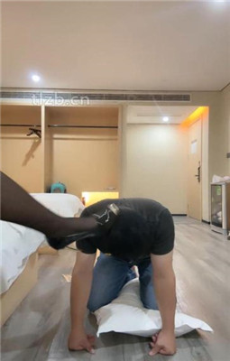 图片[12]_【叶娘】重度SP/黑丝高跟诱惑踩/耳光抽_HD绳艺资源