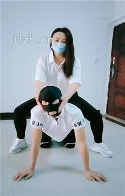 图片[4]_【广东迪迪】双S-骑马转胯/暴打/运动鞋白袜踢踹_HD绳艺资源