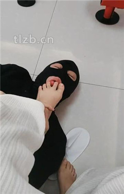 图片[7]_【吴迪】素人小姐姐-闻鞋闻jio/踩踏喂食-舔脚_HD绳艺资源